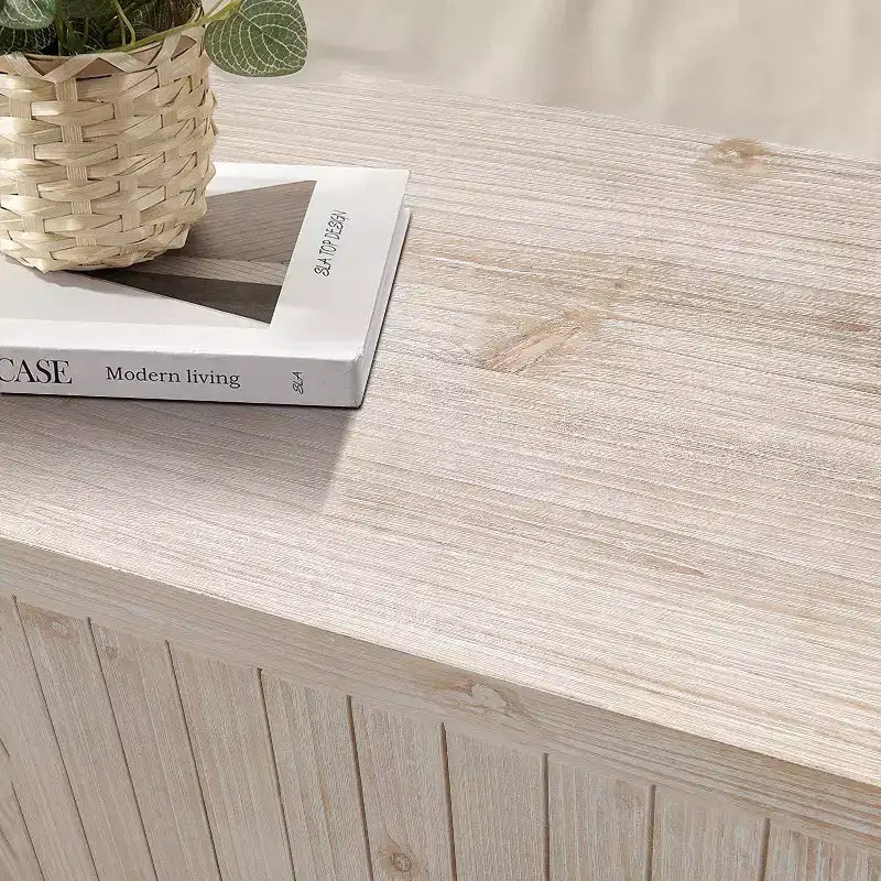 59 Credenza curvata da fattoria vintage con grandi maniglie in legno, intaglio verticale a venatura del legno e ripiani regolabili per la cucina