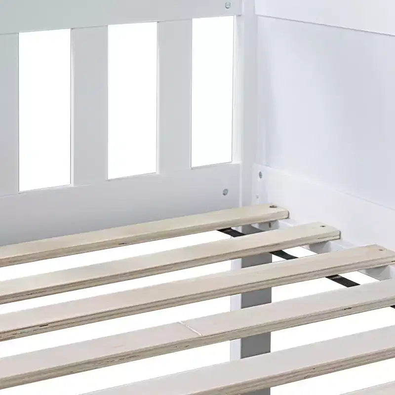 Letto a castello triplo con 2 scale, divisibile in 3 letti singoli per camerette piccole