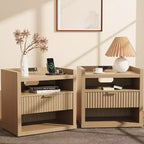 Tavolino da Salotto Moderno in Legno con Stazione di Ricarica, Tavolino Laterale con 1 Cassetto, Porte USB, Comodino, Ampio Spazio di Archiviazione, per Camera da Letto, Soggiorno, Mobile d'Appoggio per la Casa
