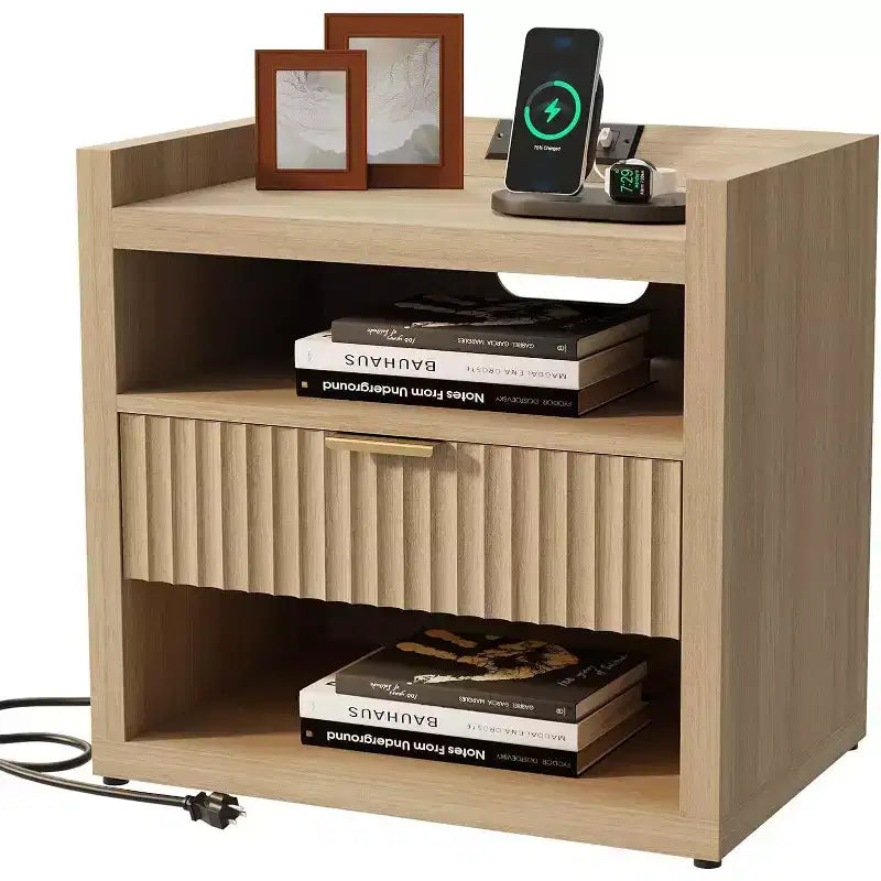 Tavolino da Salotto Moderno in Legno con Stazione di Ricarica, Tavolino Laterale con 1 Cassetto, Porte USB, Comodino, Ampio Spazio di Archiviazione, per Camera da Letto, Soggiorno, Mobile d'Appoggio per la Casa